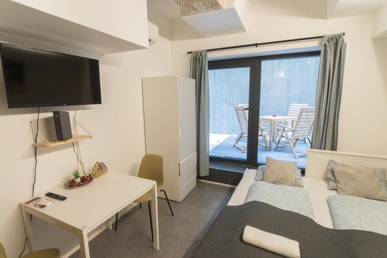 Peaceful Basement Apartment With Terrace & Free Gym Budapest Exterior foto