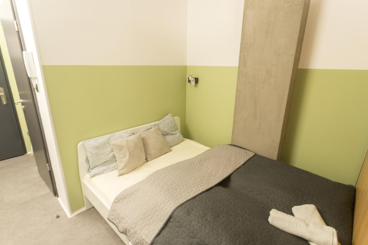 Peaceful Basement Apartment With Terrace & Free Gym Budapest Exterior foto