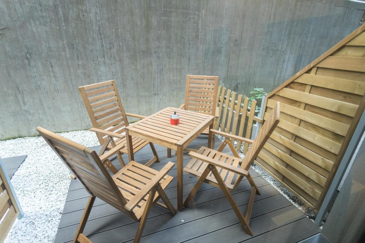 Peaceful Basement Apartment With Terrace & Free Gym Budapest Exterior foto
